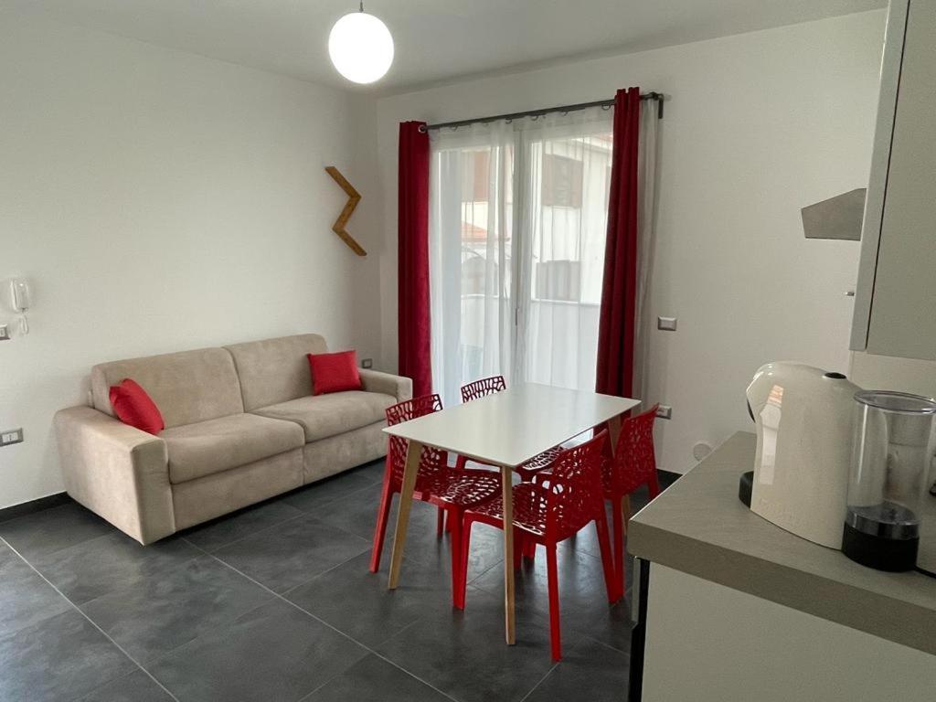 Casa Vacanza Colors Порто-Торрес Экстерьер фото